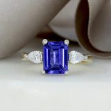 9ct Gold & Platinum Tanzanite & Pear Shaped Lab Diamond Shoulders
