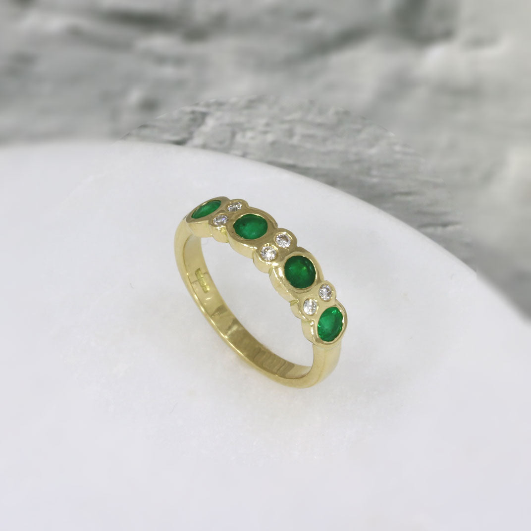 Pre Owned 18ct Gold Emerald & Diamond Half Eternity Ring