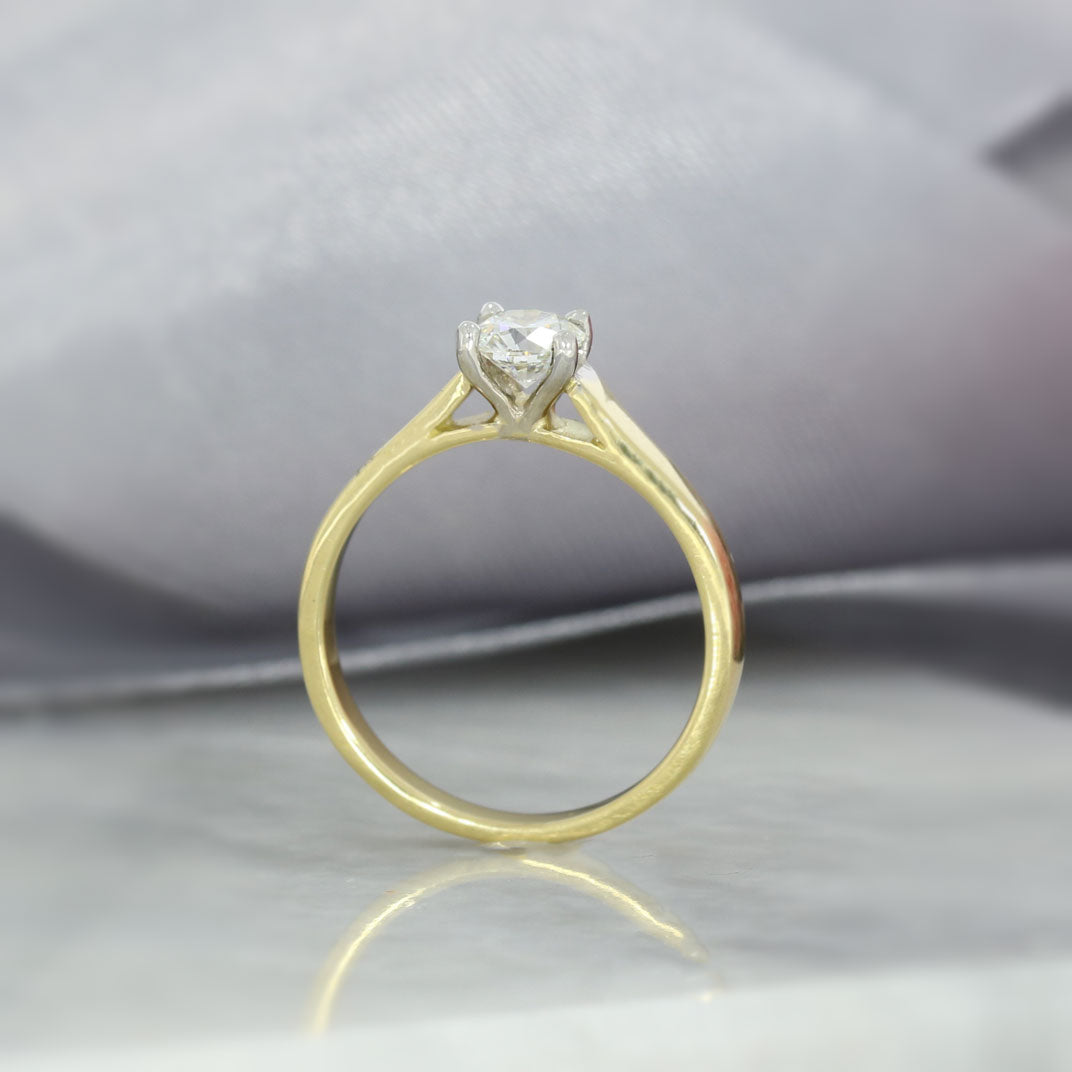 Pre Owned GIA Certified 18ct Gold Claw Set Diamond Solitaire Ring 0.53ct H VVS2