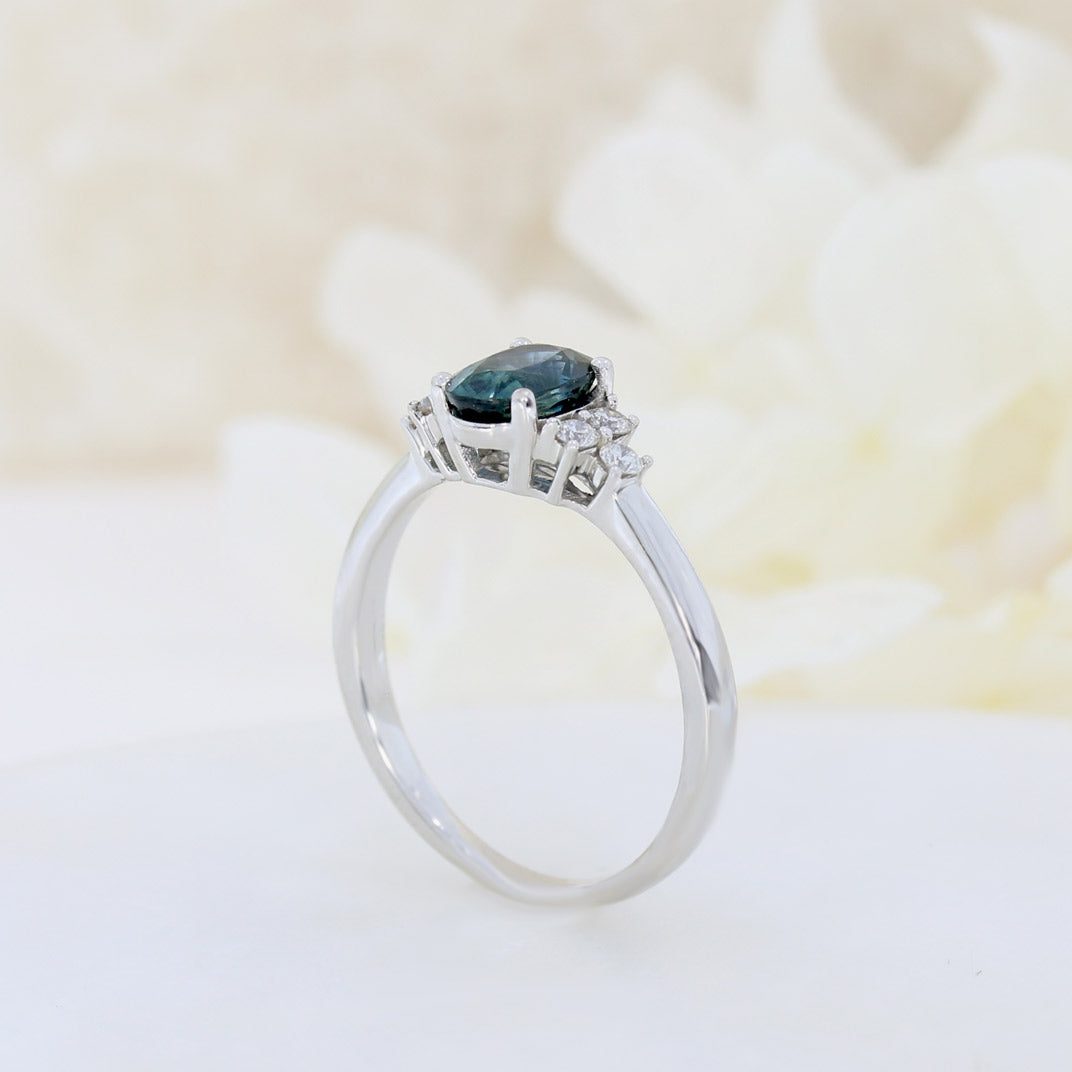 Pre Owned 18ct White Gold Oval Sapphire Ring with Diamond Cluster Shoulders