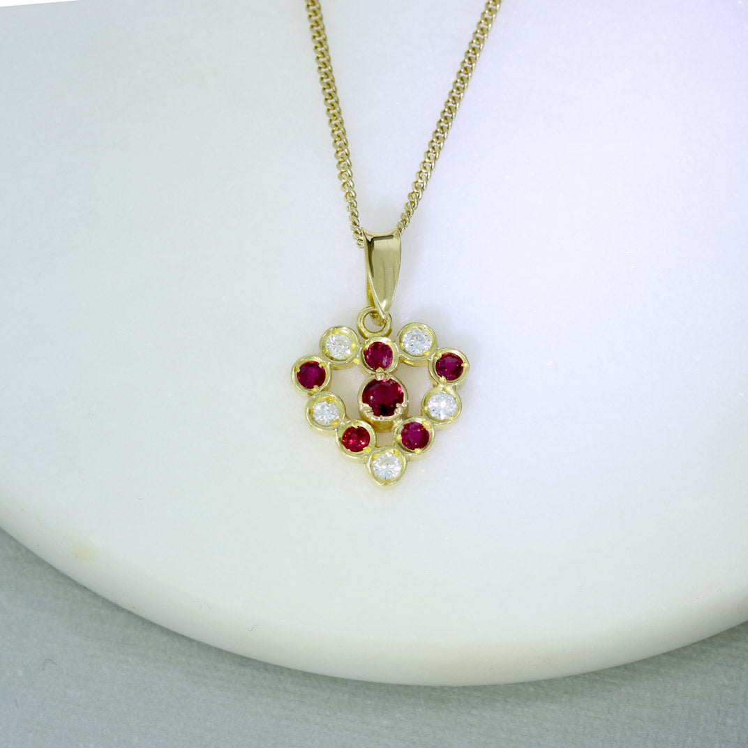 Pre Owned 18ct Yellow Gold Ruby & Diamond Heart Shape Pendant & 9ct Gold 18" Chain