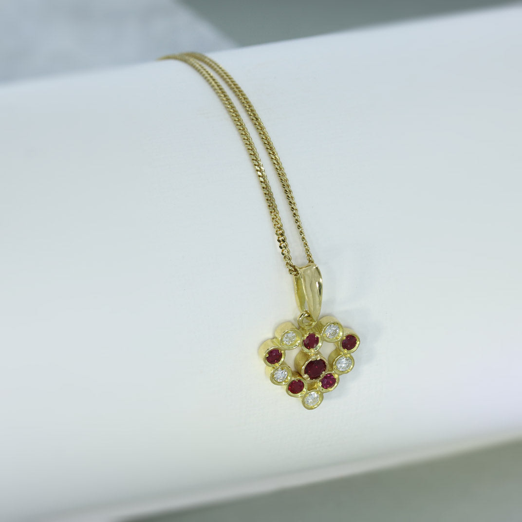 Pre Owned 18ct Yellow Gold Ruby & Diamond Heart Shape Pendant & 9ct Gold 18" Chain
