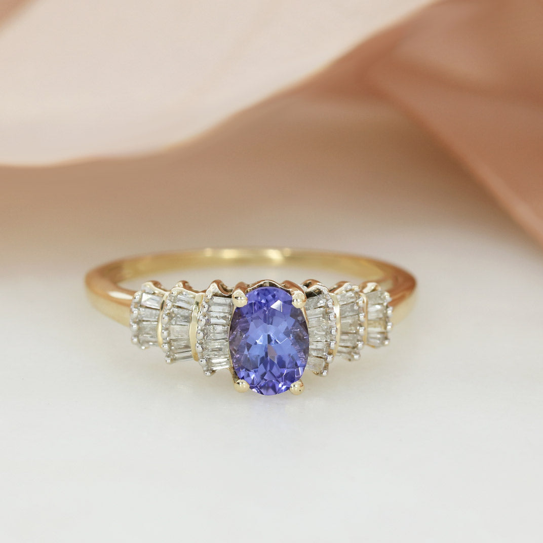 Pre Owned 9ct Yellow Gold Tanzanite & Diamond Fancy Ring
