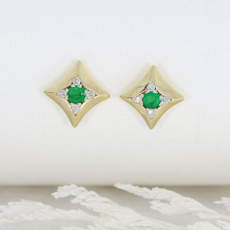 Pre-Owned 18ct Yellow Gold Square Stud Earrings Set with Emerald & Diamonds