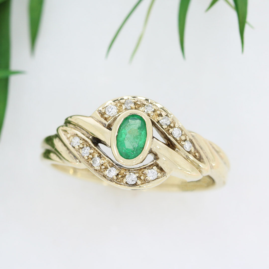 Pre Owned 9ct Yellow Gold Emerald & Diamond Swirl Ring