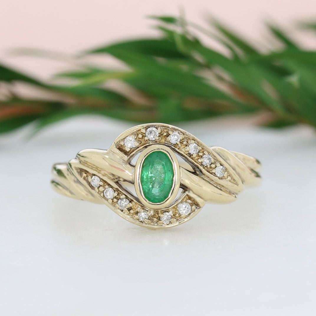 Pre Owned 9ct Yellow Gold Emerald & Diamond Swirl Ring