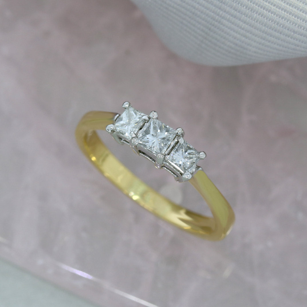 Pre Owned 18ct Yellow Gold Claw Set Princess Cut Diamond 3 Stone Ring Approx 0.65ct
