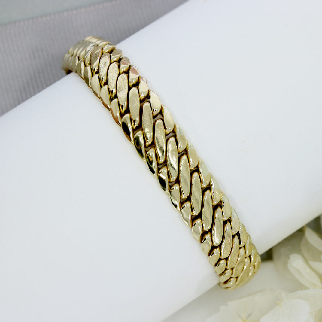 Pre Owned 9ct Yellow Gold Wide Flat Snake Bracelet 20cm