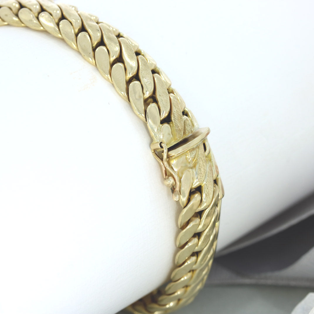 Pre Owned 9ct Yellow Gold Wide Flat Snake Bracelet 20cm