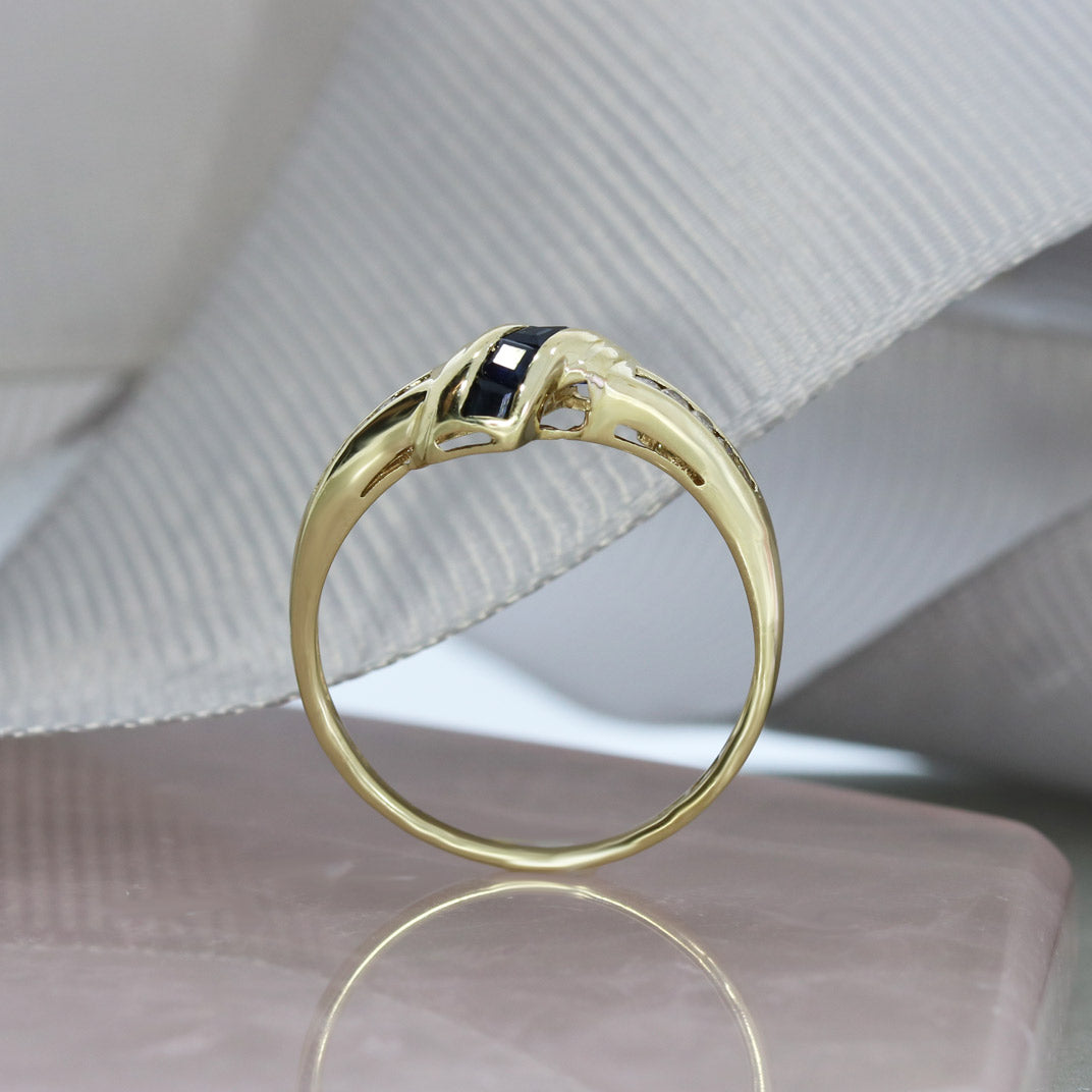 Pre Owned 9ct Yellow Gold Channel Set Sapphire & Diamond Dress Ring