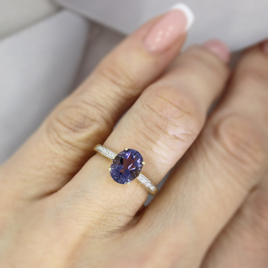 Pre Owned 9ct Yellow Gold Oval Iolite & Diamond Dress Ring