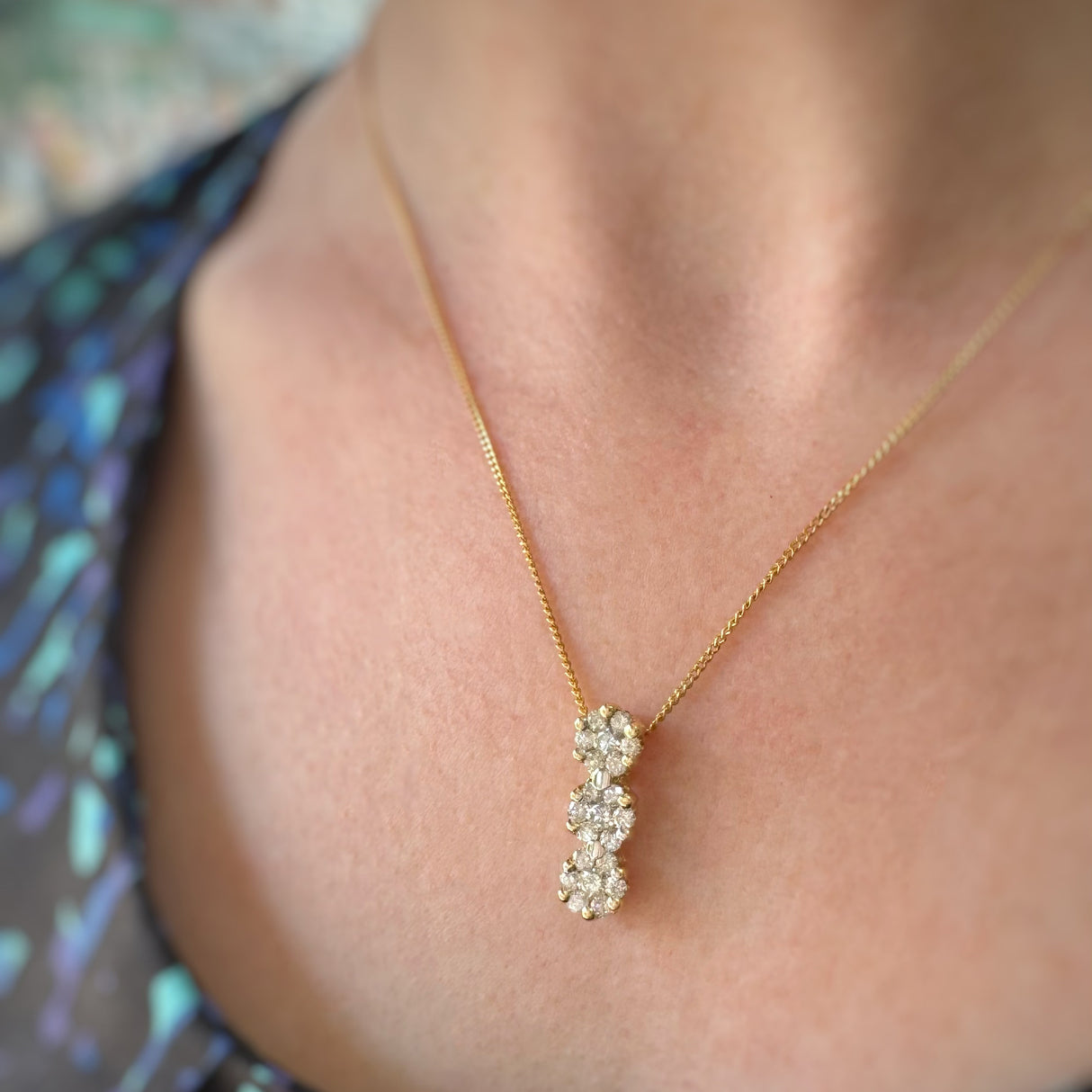 Pre Owned 18ct Gold Diamond Cluster Drop Pendant with 18" Chain