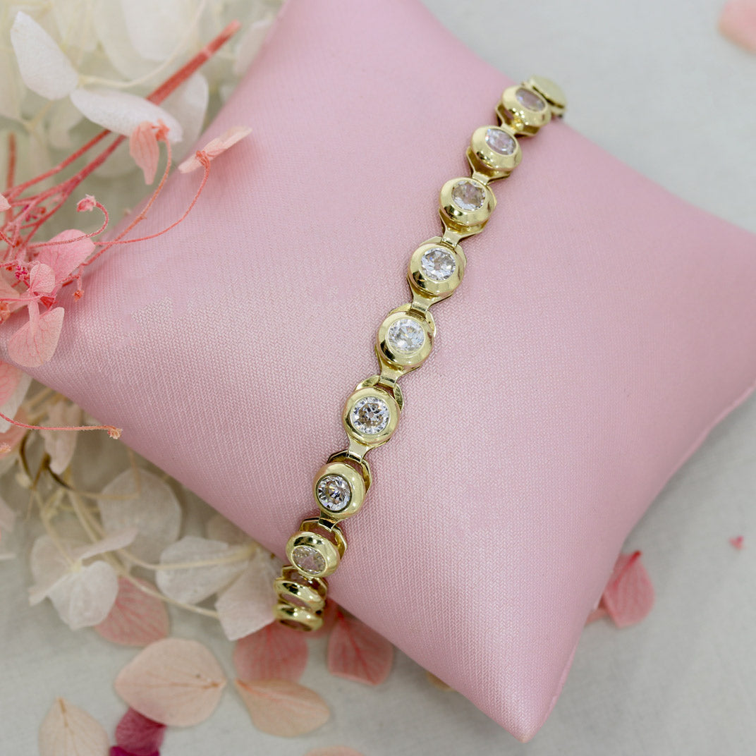 Pre Owned 9ct Yellow Gold Rubover Set CZ Bracelet