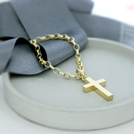 Pre Owned 9ct Yellow Gold Chunky Polished Cross on a 21" Belcher Chain