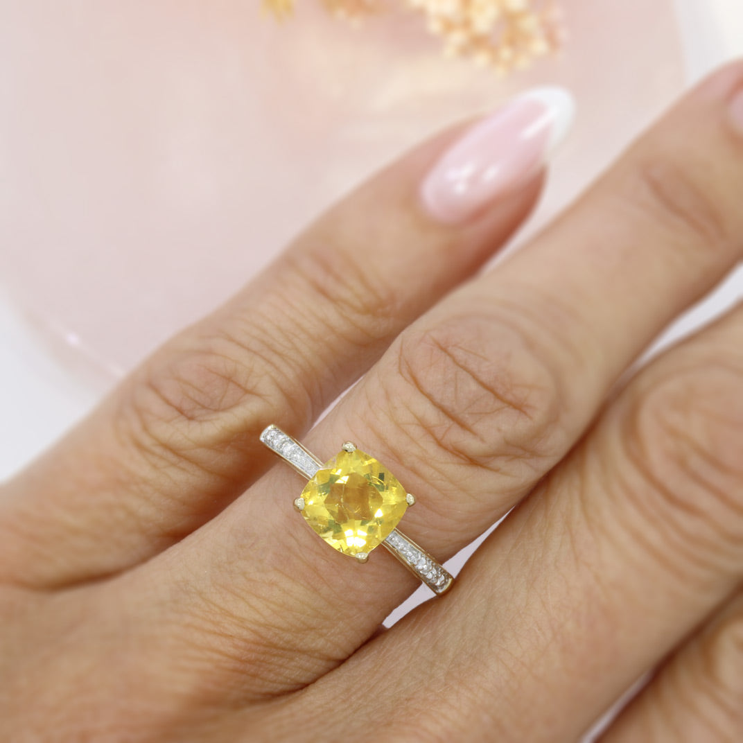Pre Owned 9ct Yellow Gold Claw Set Citrine Solitaire Ring