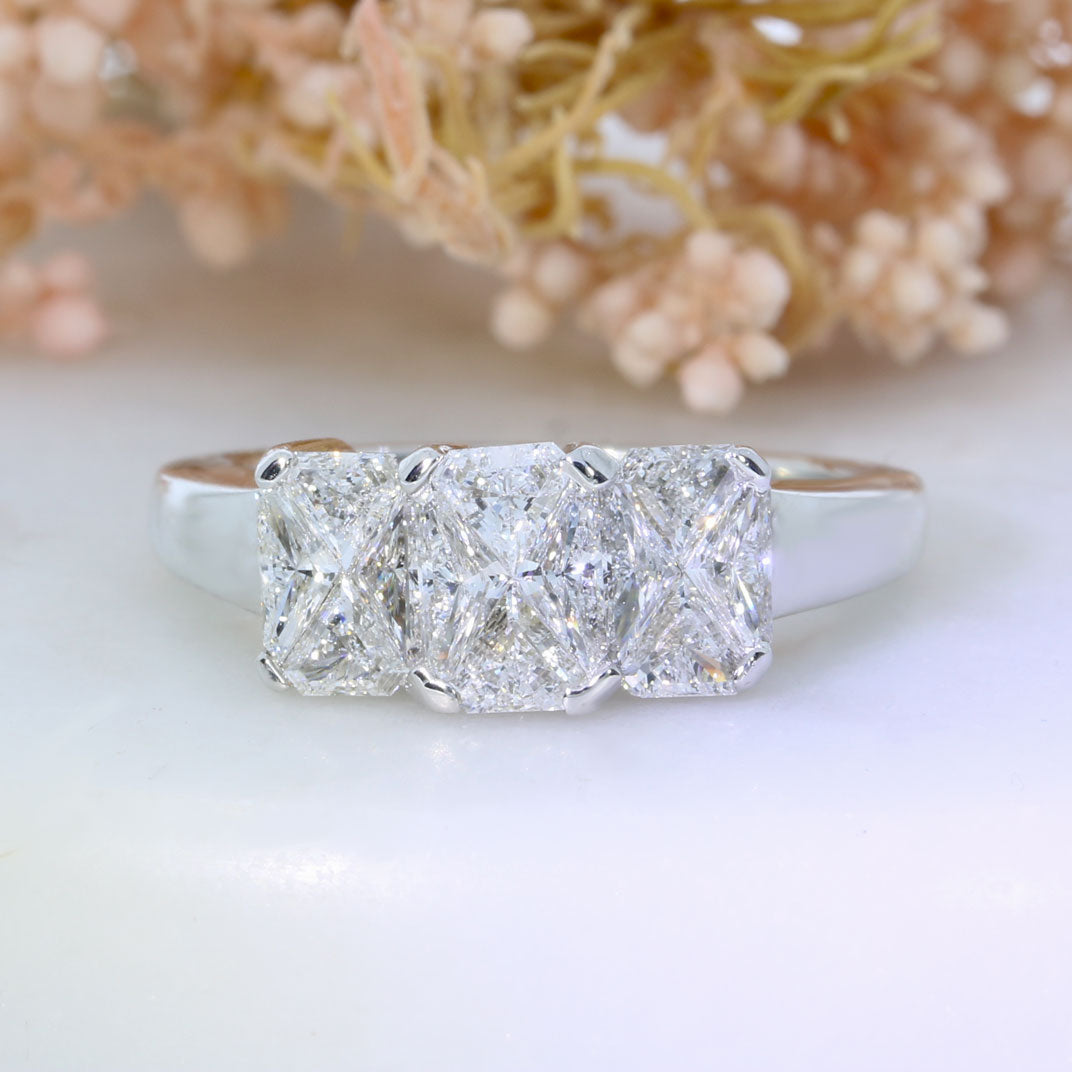 Pre Owned 14ct White Gold Illusion Set Diamond Dress Ring Approx 1.00ct