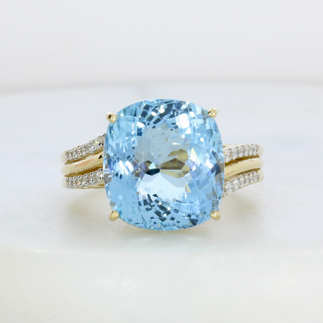Pre Owned 18ct Yellow Gold 10.6ct Cushion Shape Aquamarine & Diamond Dress Ring