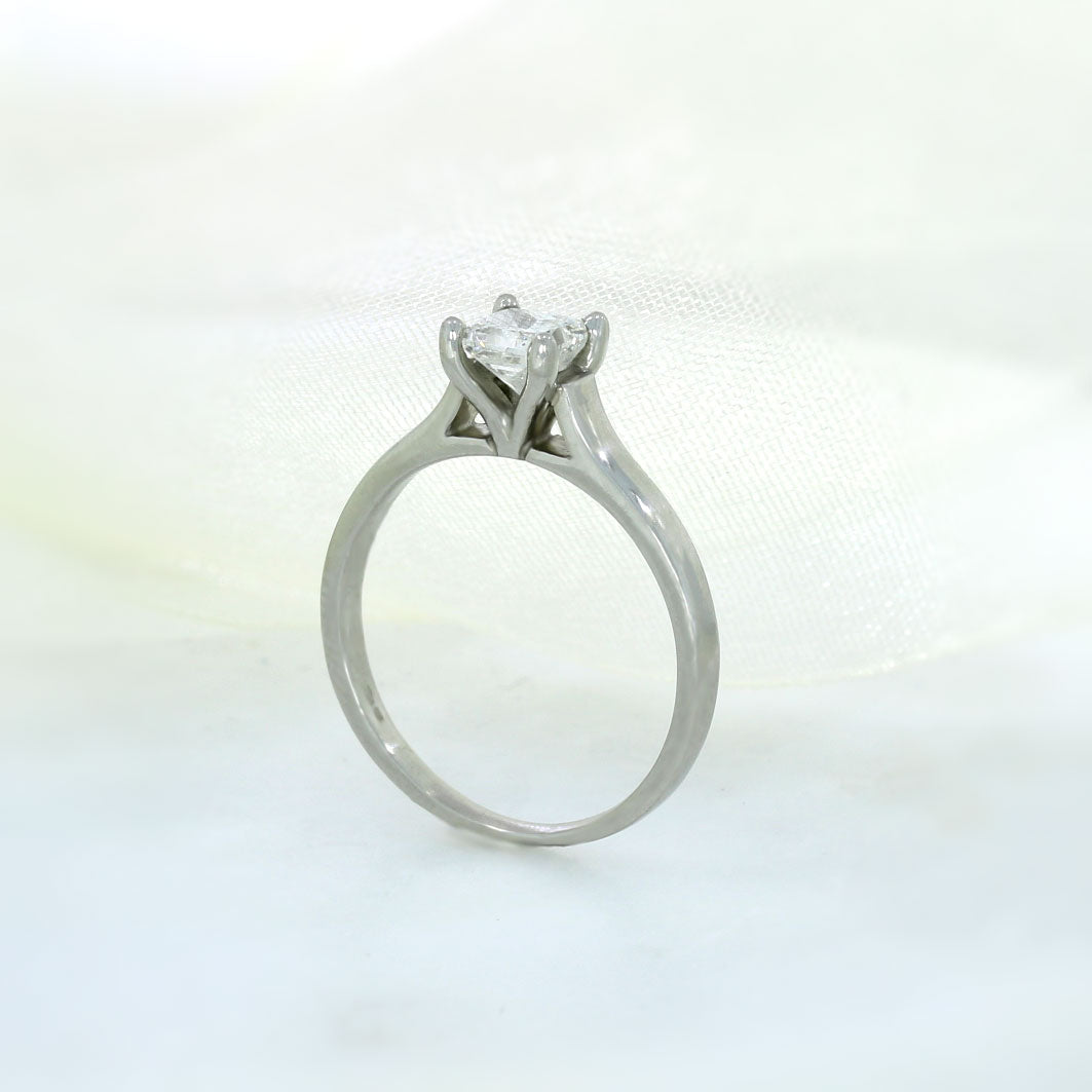 Pre Owned Platinum Certified Princess Cut Diamond Solitaire Ring 0.59ct SI1 G