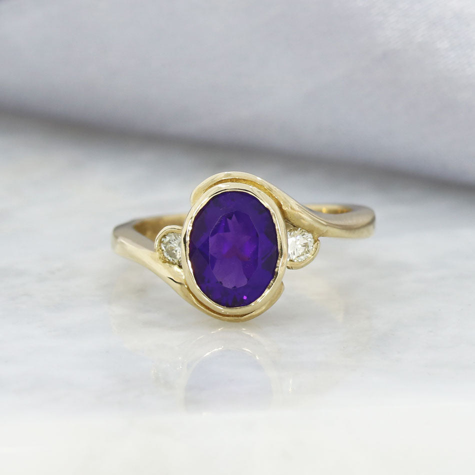 9ct Yellow Gold Oval Amethyst & Diamond Dress Ring