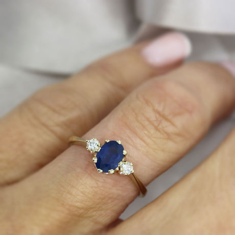 9ct Gold 0.91ct Sapphire & Diamond 0.12ct 3 Stone Ring