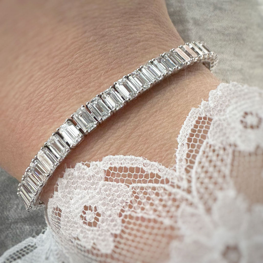 9ct White Gold Emerald Cut Laboratory Diamond Claw Set Line Bracelet 16.00ct