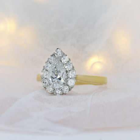 18ct Gold & Platinum Certified Pear Shape & Round Lab Grown Diamond Cluster Ring Total 1.46ct