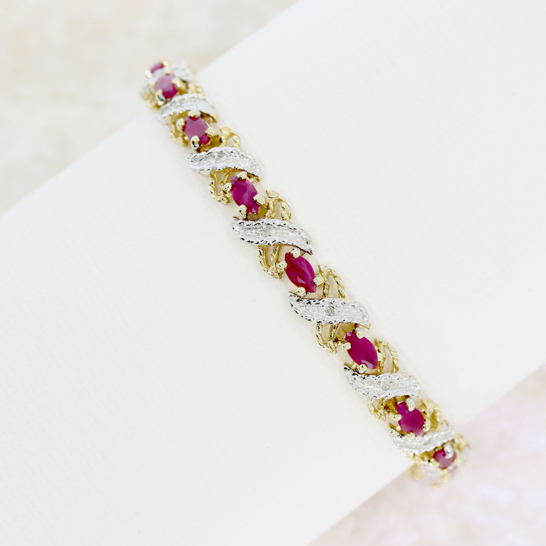 Pre-Owned 9ct Yellow Gold Ruby & Pave Set Diamond Chip Bracelet