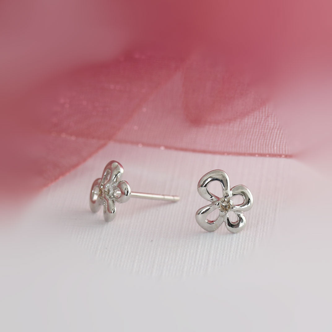 9ct White Gold Flower Shape Diamond Stud Earrings