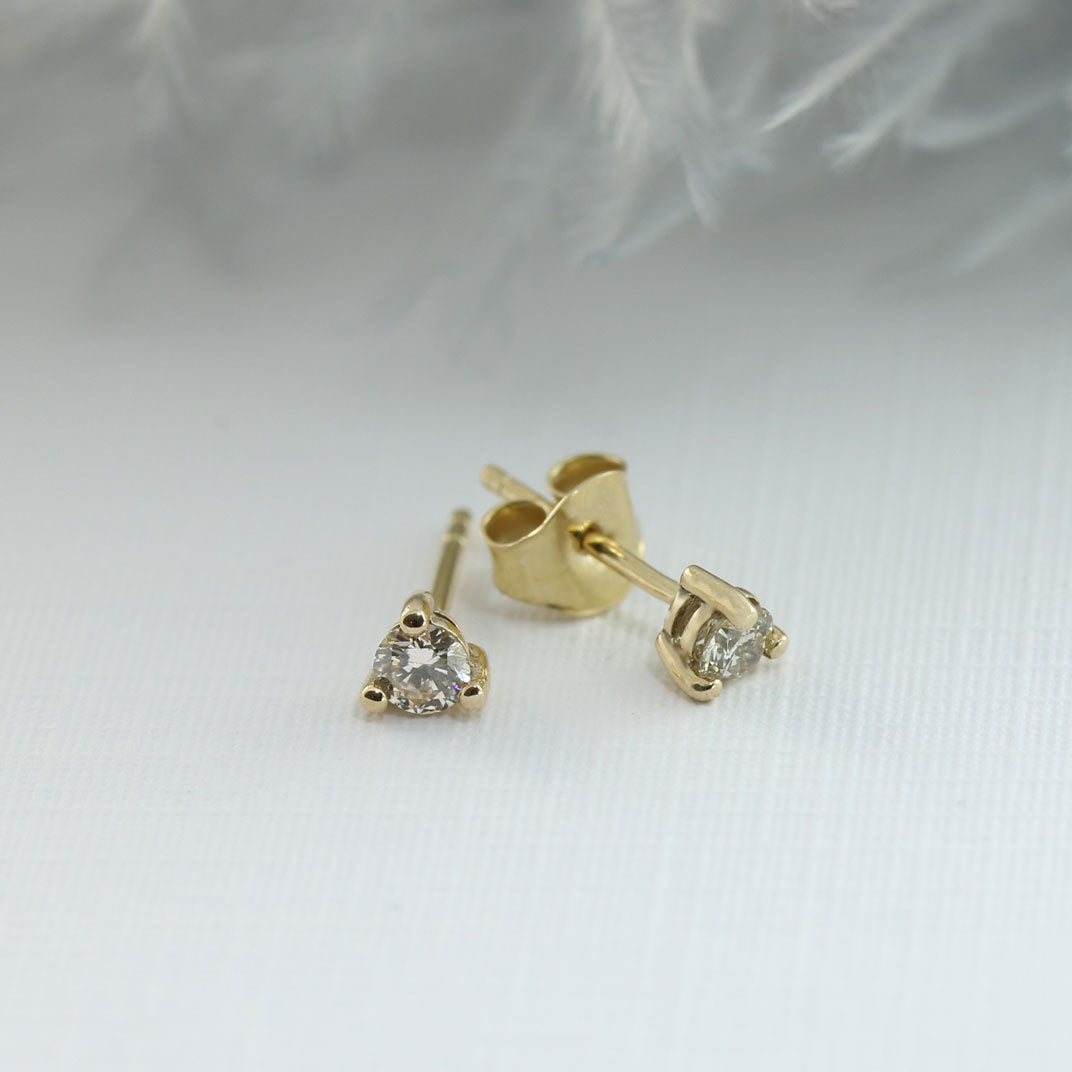 9ct Yellow Gold 3 Claw Diamond Studs 0.18ct