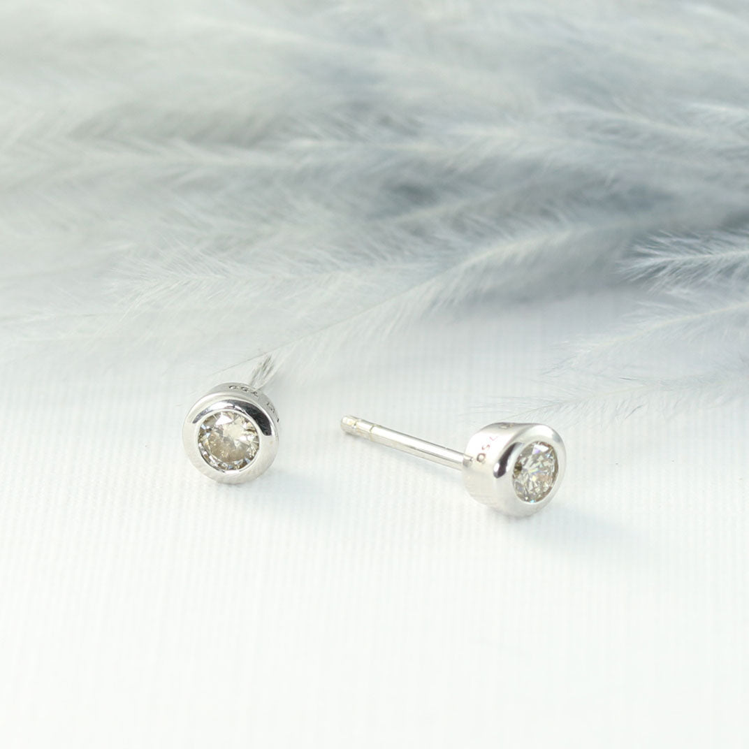 18ct White Gold Diamond Studs 0.18ct