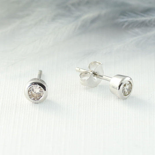 18ct White Gold Diamond Studs 0.18ct