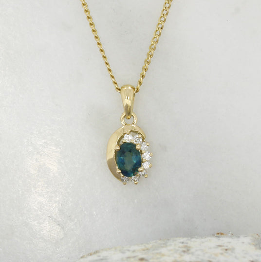 9ct Yellow Gold Oval Sapphire & Diamond Pendant