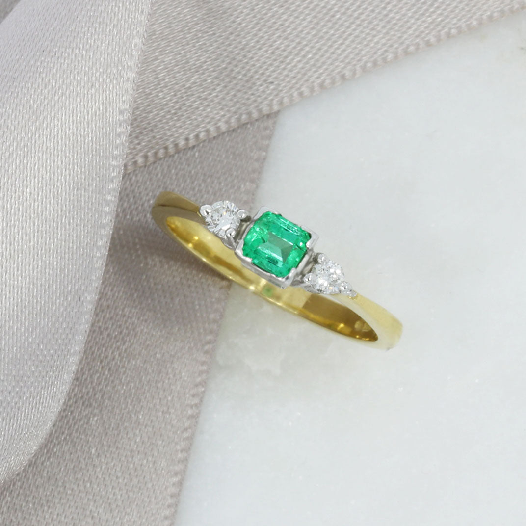 18ct Yellow Gold Three Stone Emerald & Diamond Ring