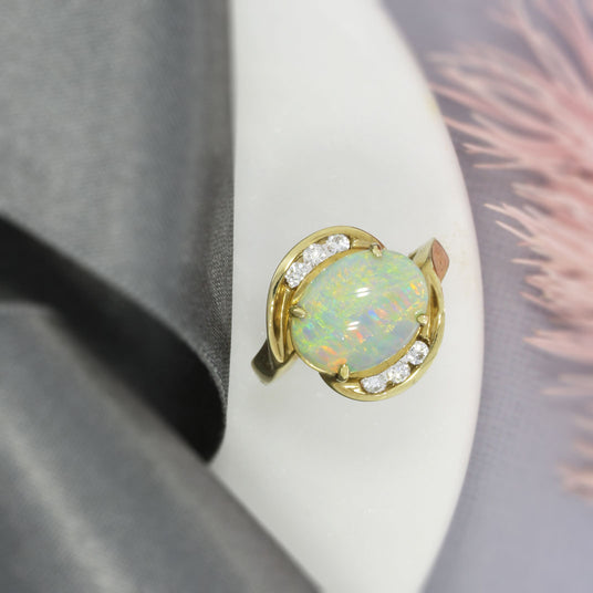 18ct Yellow Gold Opal & Diamond Fancy Ring