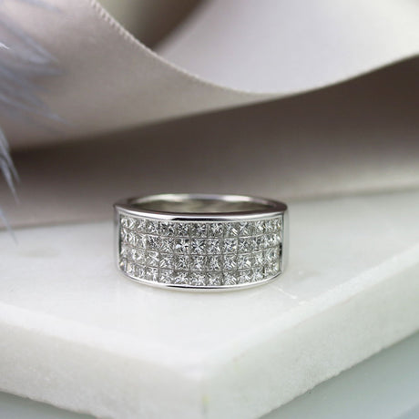 18ct White Gold Fancy Diamond Ring