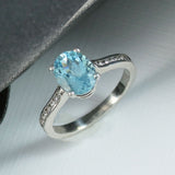 18ct White Gold Oval Aquamarine & Diamond Ring