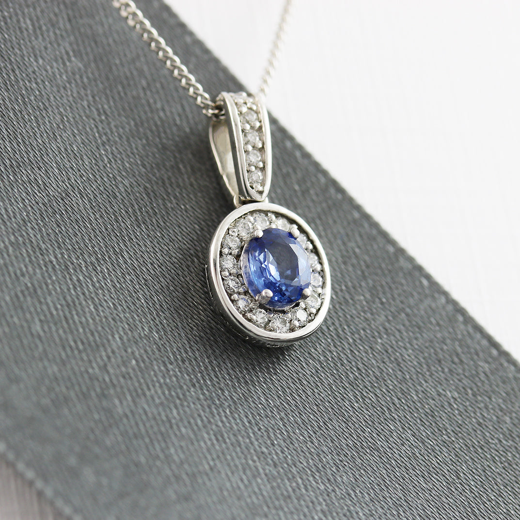 18ct Gold Sapphire & Diamond Halo Pendant & Chain