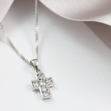 18ct White Gold Diamond Cross & Chain 0.50ct