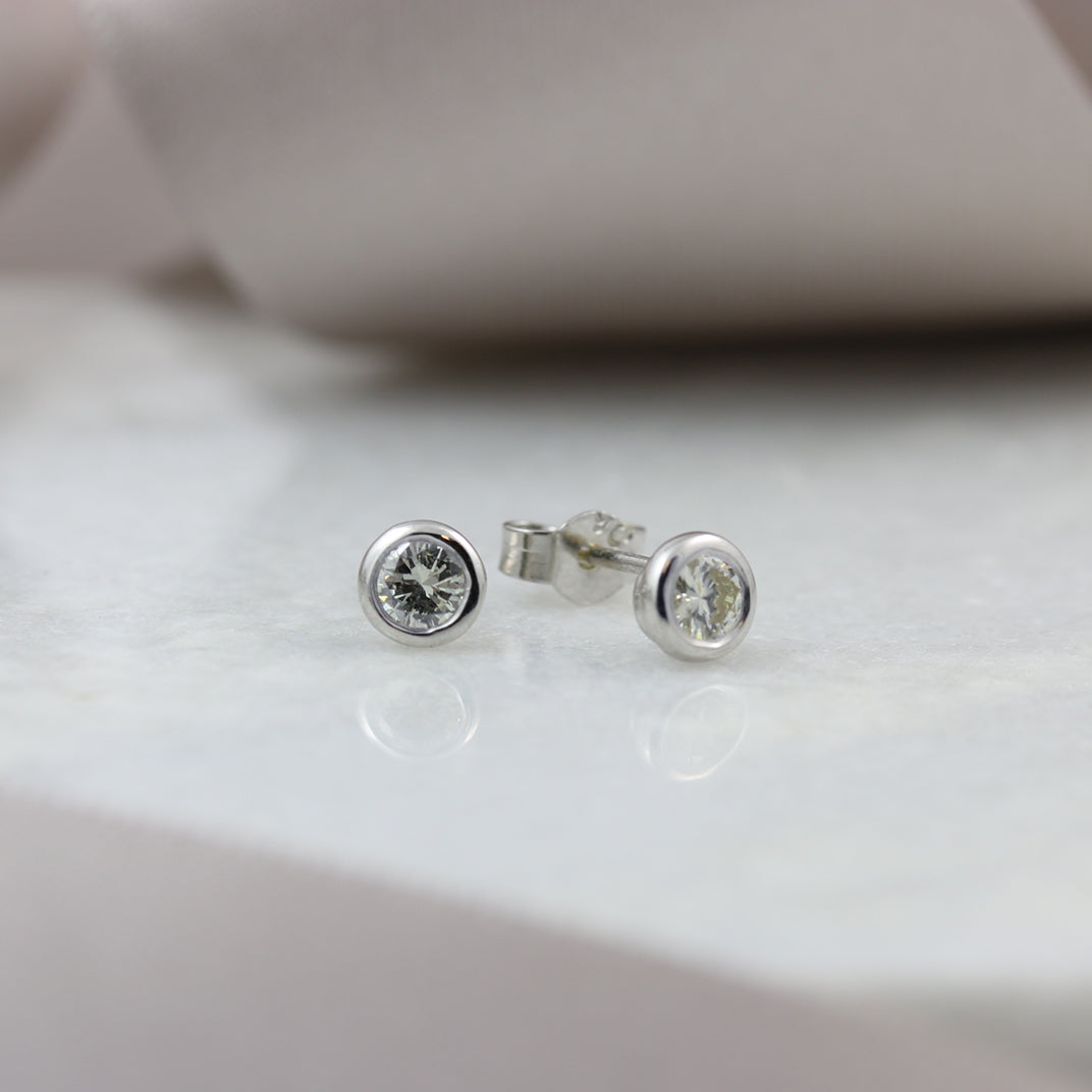 9ct Gold Diamond Solitaire Studs 0.28ct