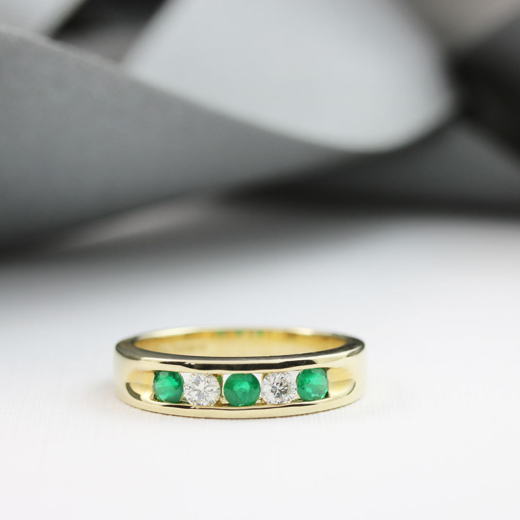 9ct Yellow Gold Emerald & Diamond Ring