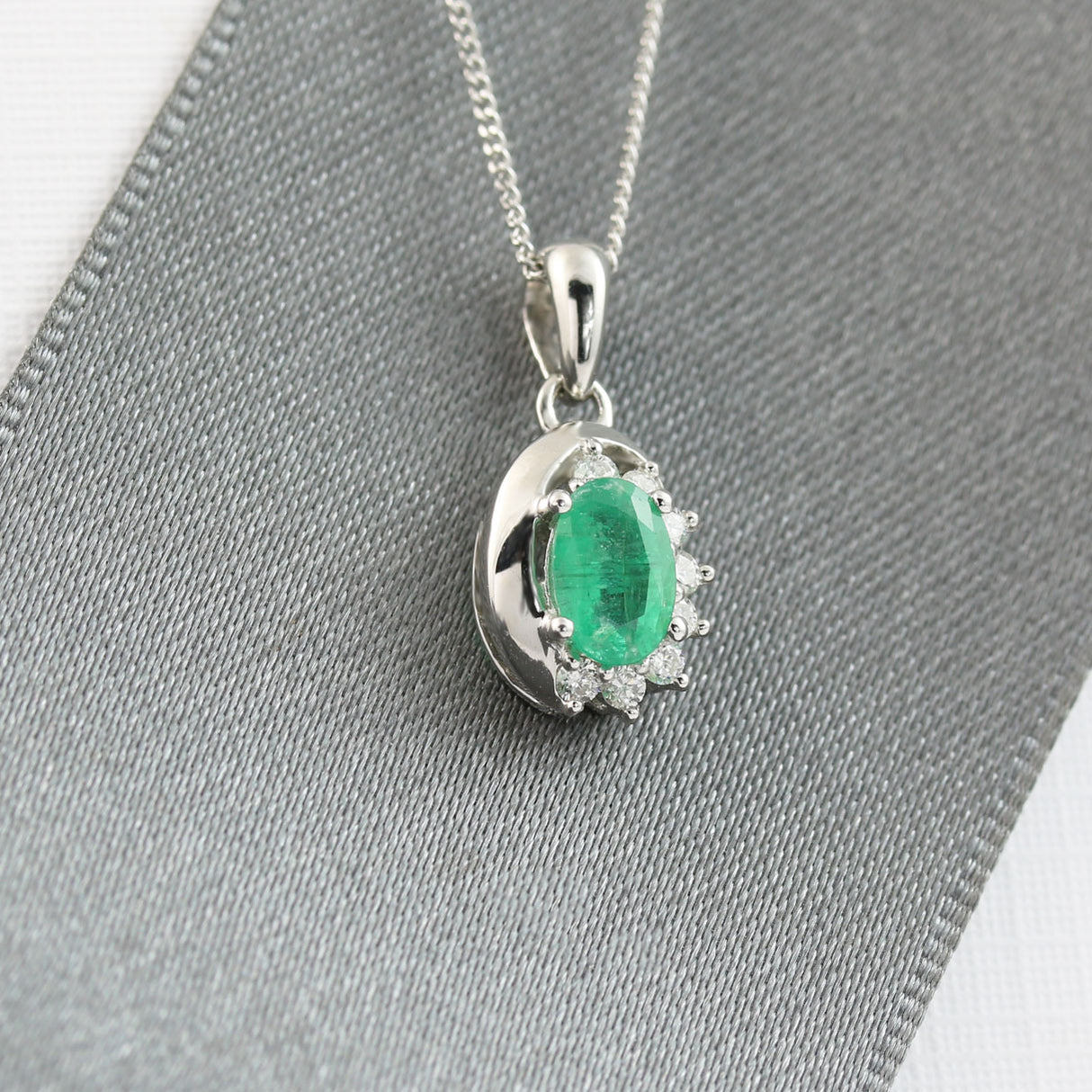 9ct White Gold Emerald & Diamond Pendant