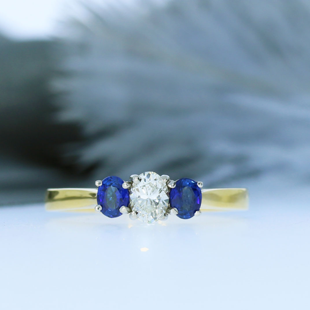 18ct Yellow Gold Oval Claw Set Diamond and Sapphire 3 Stone Ring