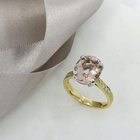 18ct Yellow Gold Oval 4.20ct Morganite Ring & Diamond Ring