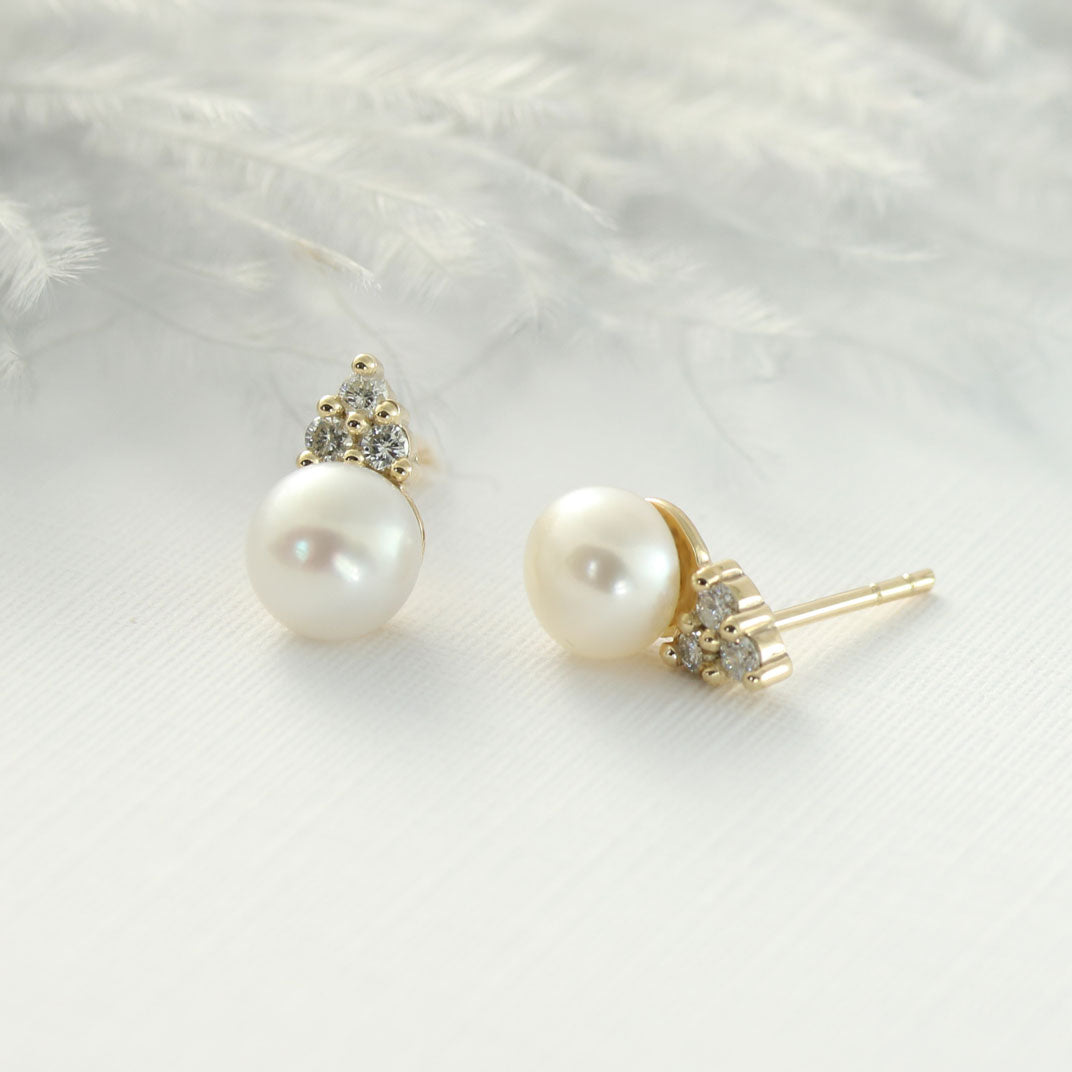 9ct Yellow Gold Pearl & Diamond Earrings 0.14ct